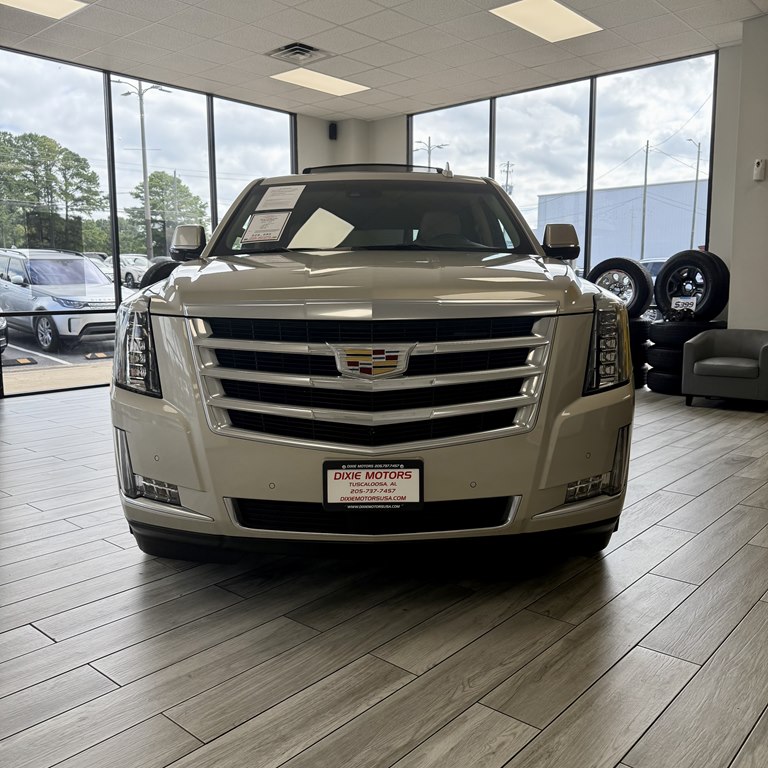 Photo 2 of this CADILLAC ESCALADE