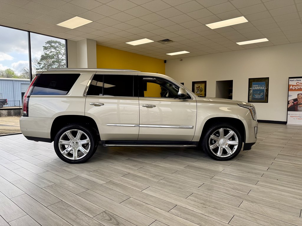 Photo 5 of this CADILLAC ESCALADE