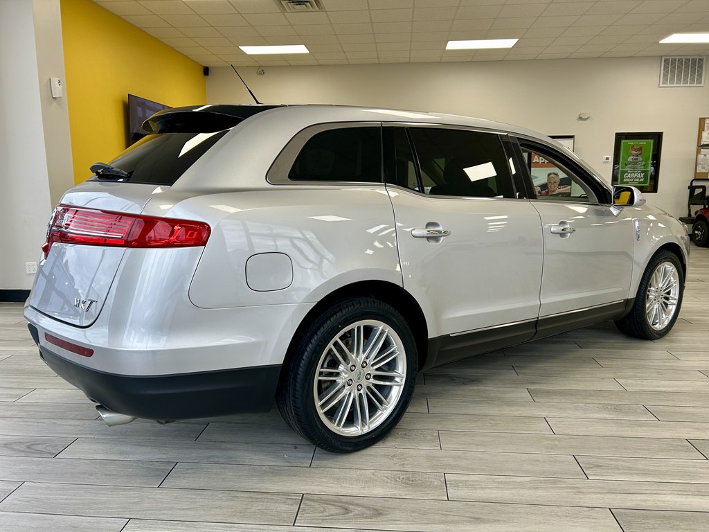 Photo 6 of this LINCOLN MKT