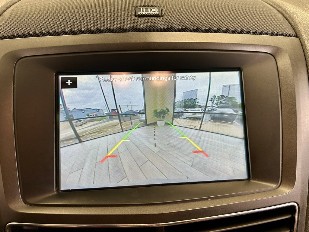Photo 11 of this LINCOLN MKT