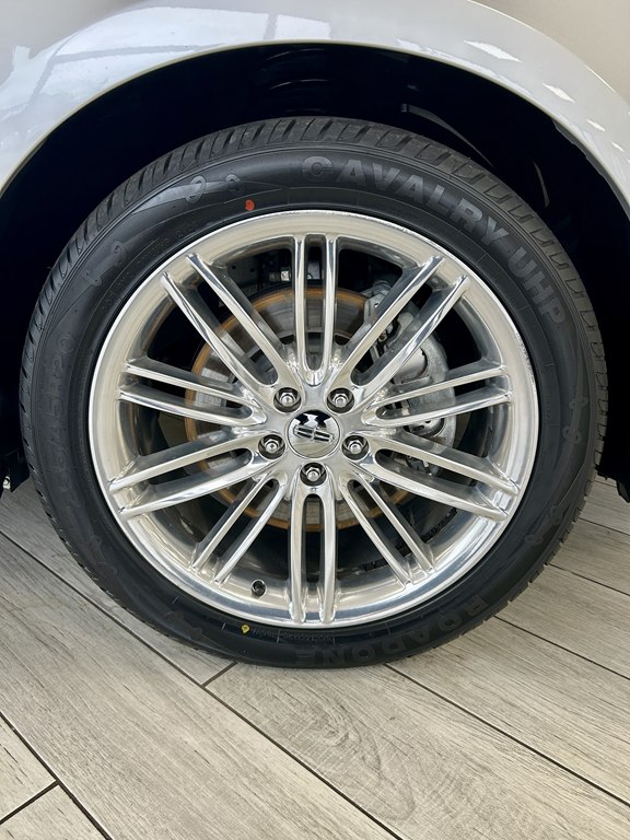 Photo 19 of this LINCOLN MKT