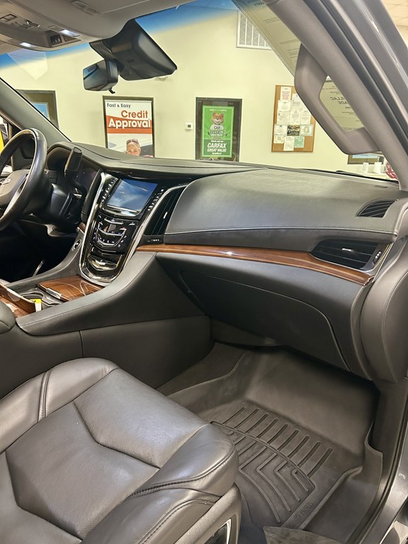 Photo 12 of this CADILLAC ESCALADE