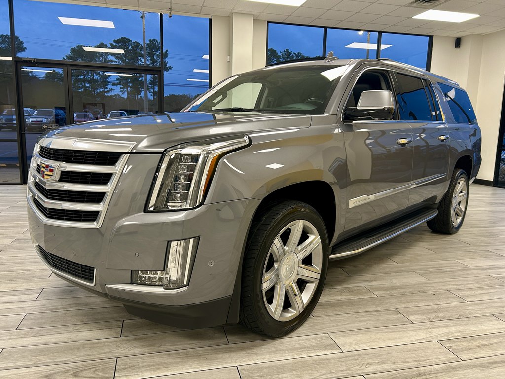 Photo 3 of this CADILLAC ESCALADE