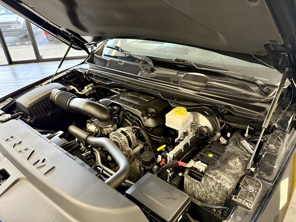 Photo 17 of this RAM 1500