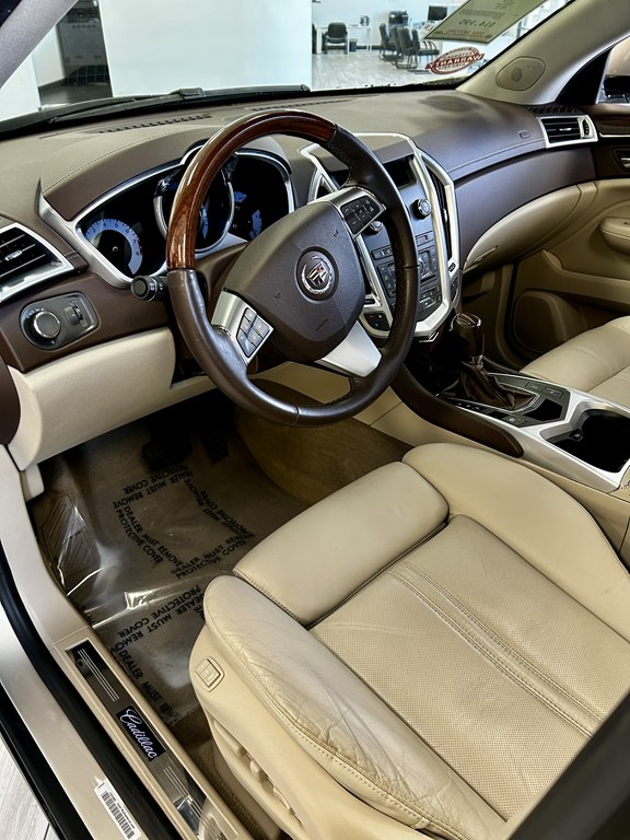 Photo 13 of this CADILLAC SRX