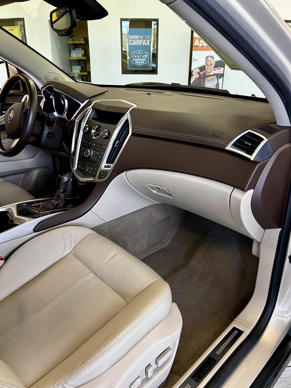 Photo 12 of this CADILLAC SRX