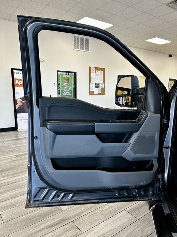 Photo 15 of this FORD F150