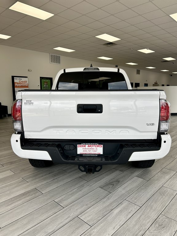 Photo 8 of this TOYOTA TACOMA