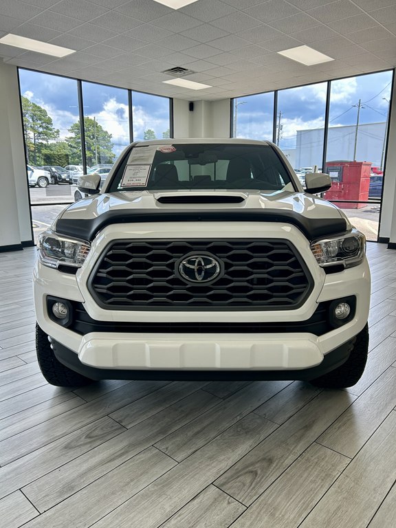 Photo 2 of this TOYOTA TACOMA