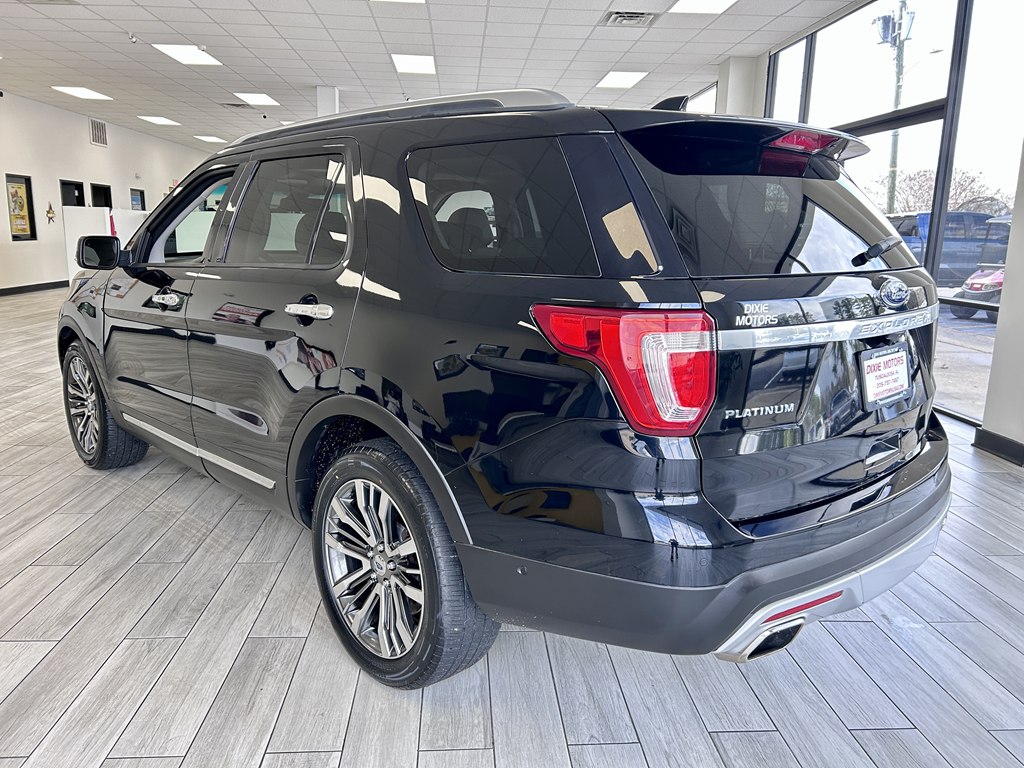 Photo 7 of this FORD EXPLORER