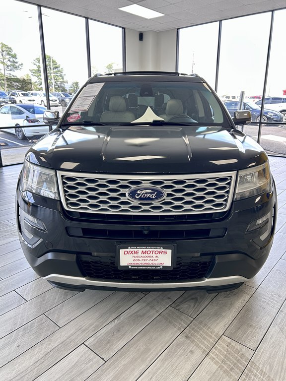 Photo 2 of this FORD EXPLORER