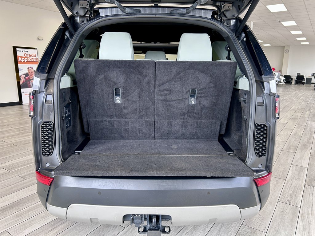 Photo 9 of this LAND ROVER DISCOVERY