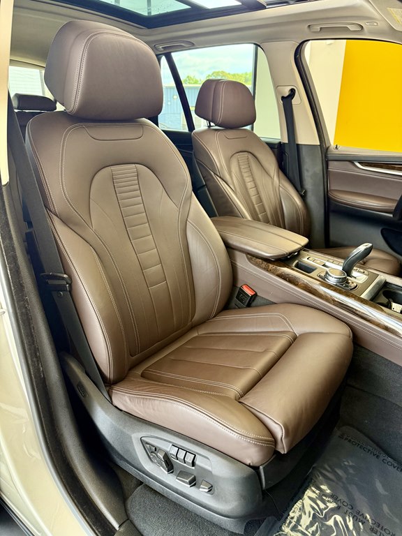 Photo 16 of this BMW X5