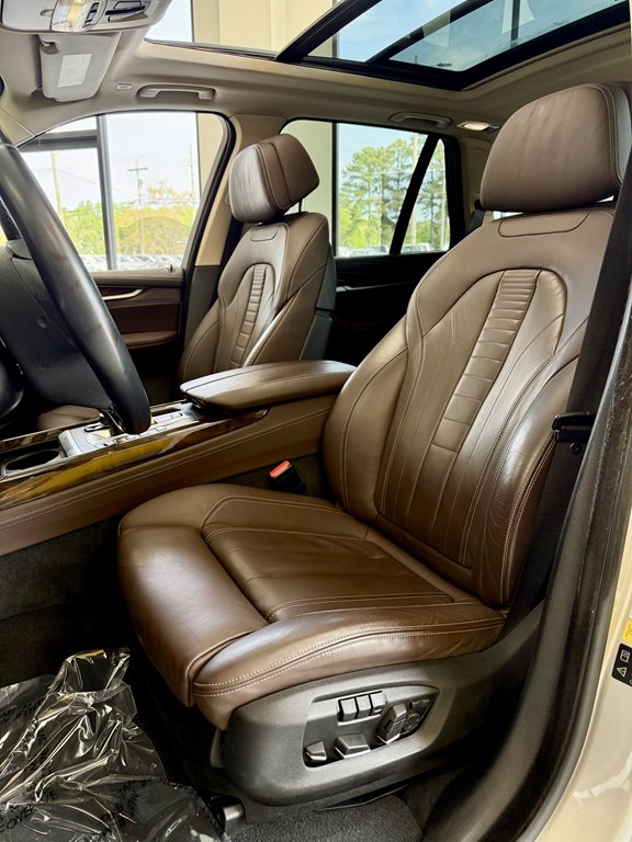 Photo 14 of this BMW X5