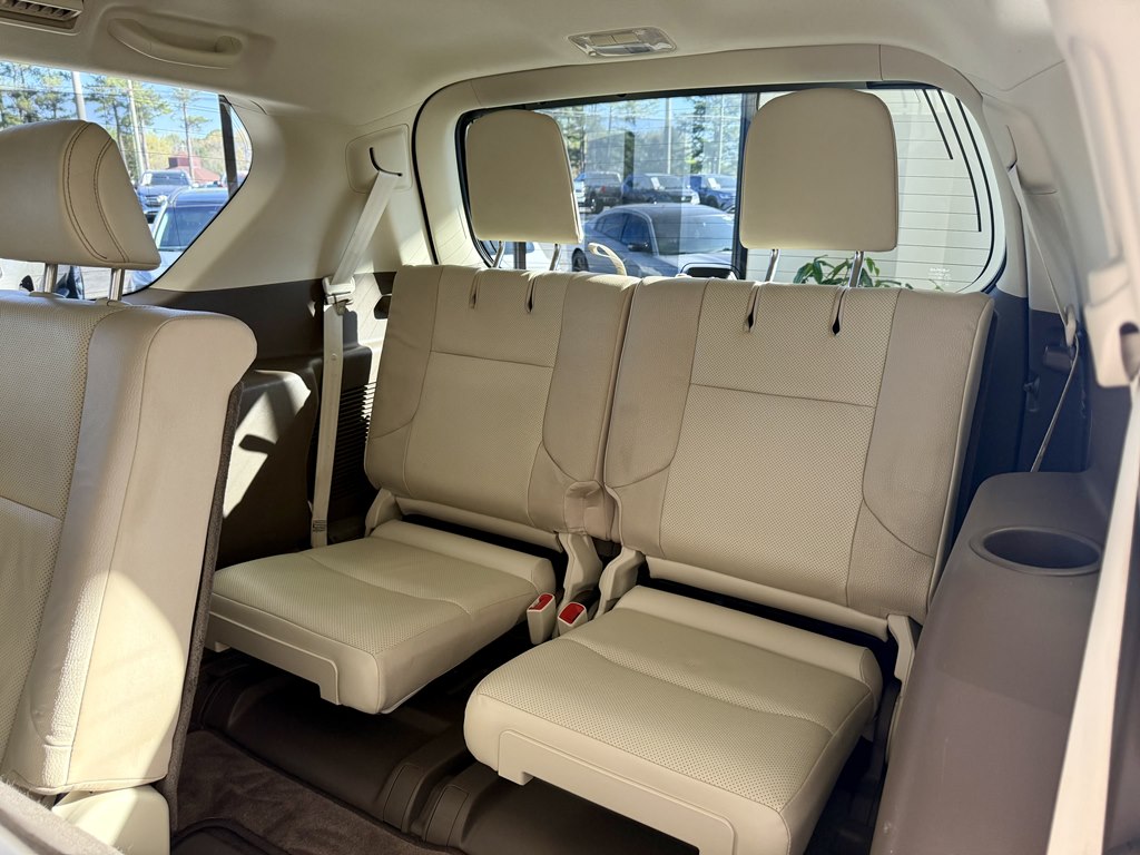 Photo 18 of this LEXUS GX