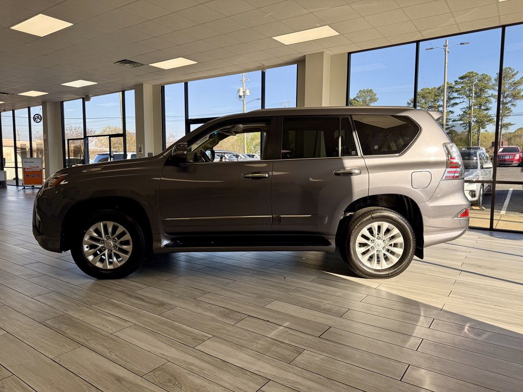 Photo 4 of this LEXUS GX