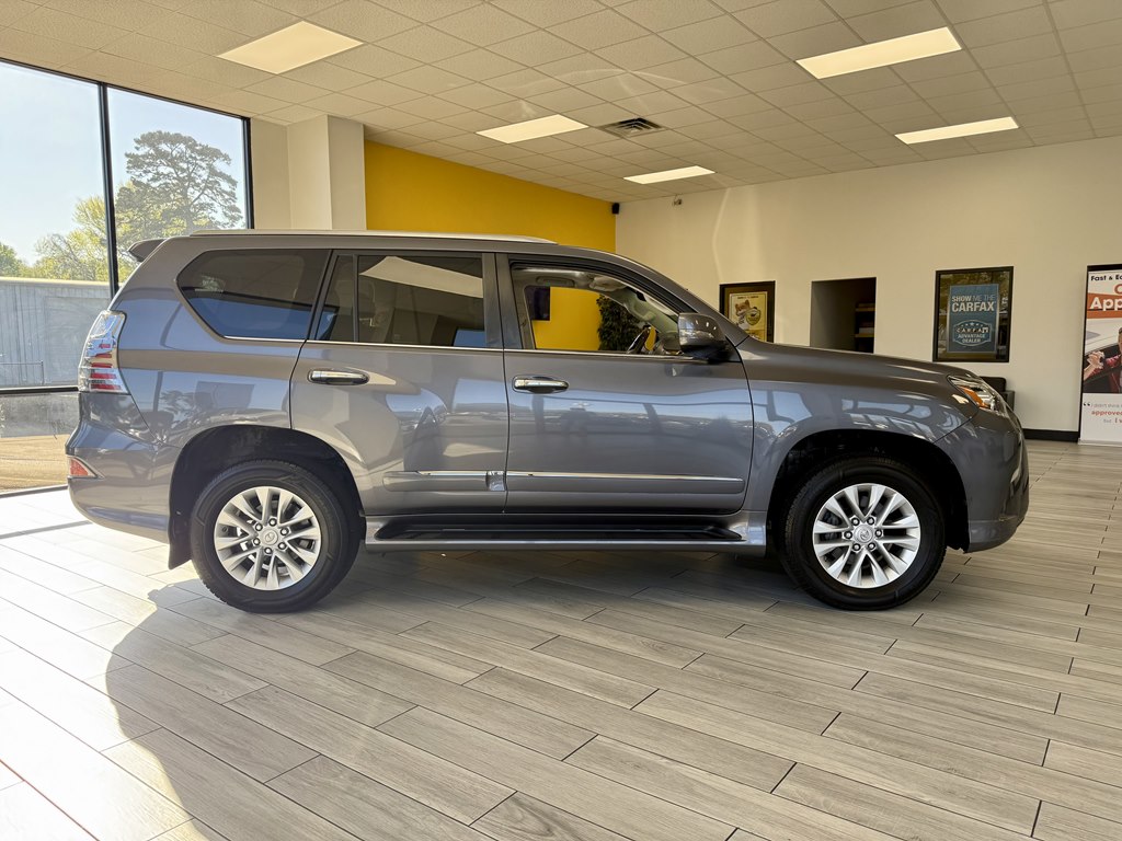 Photo 5 of this LEXUS GX