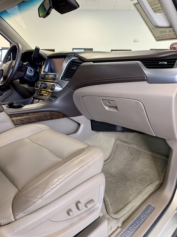 Photo 12 of this CHEVROLET SUBURBAN