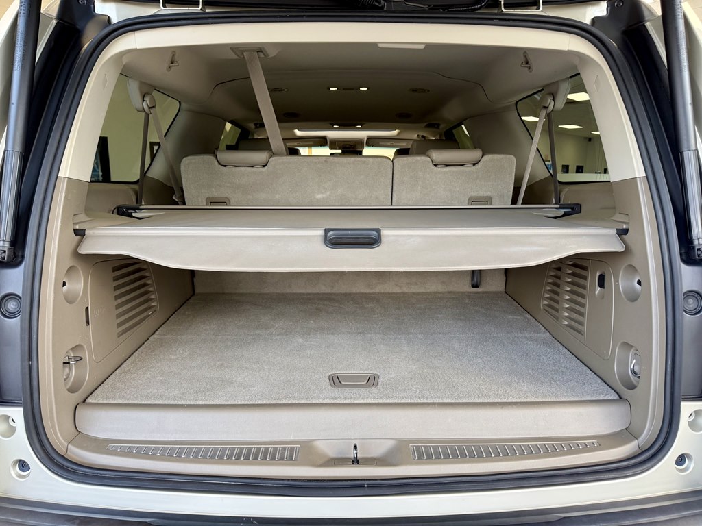 Photo 9 of this CHEVROLET SUBURBAN