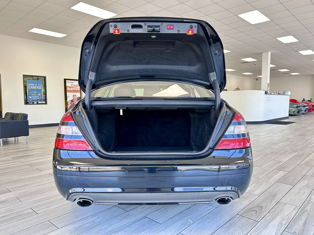 Photo 9 of this MERCEDES-BENZ S-CLASS