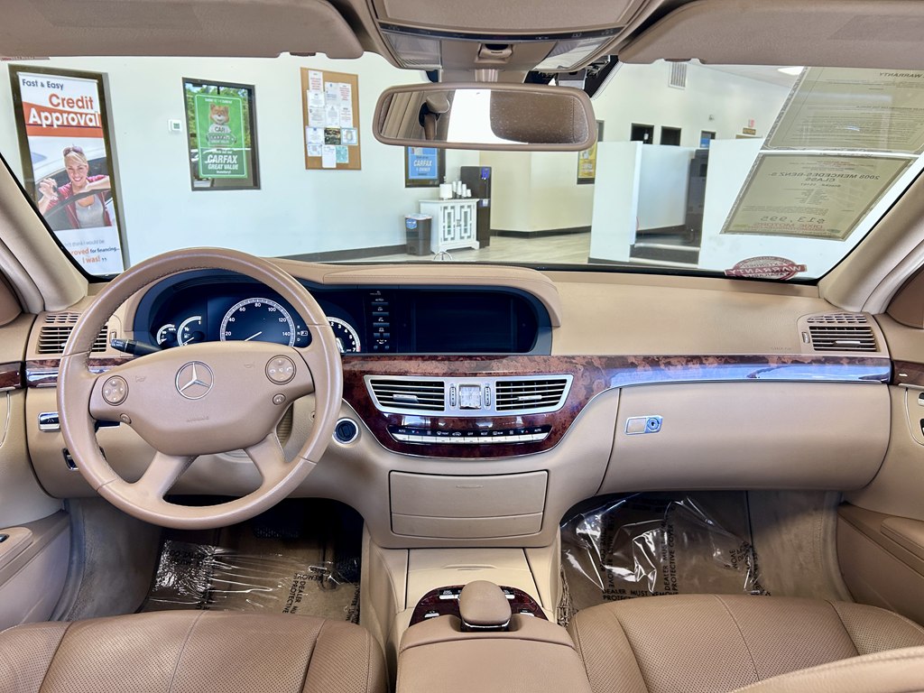 Photo 10 of this MERCEDES-BENZ S-CLASS