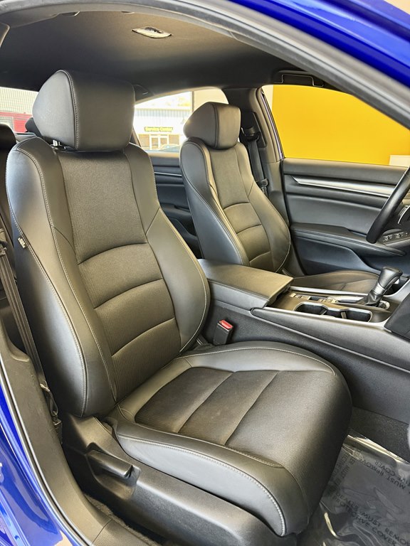 Photo 16 of this HONDA ACCORD
