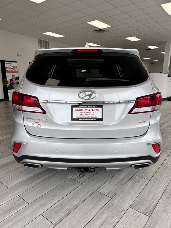 Photo 8 of this HYUNDAI SANTA FE