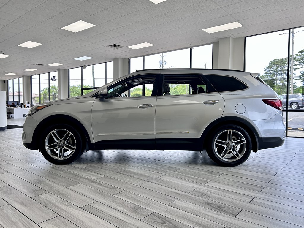 Photo 4 of this HYUNDAI SANTA FE