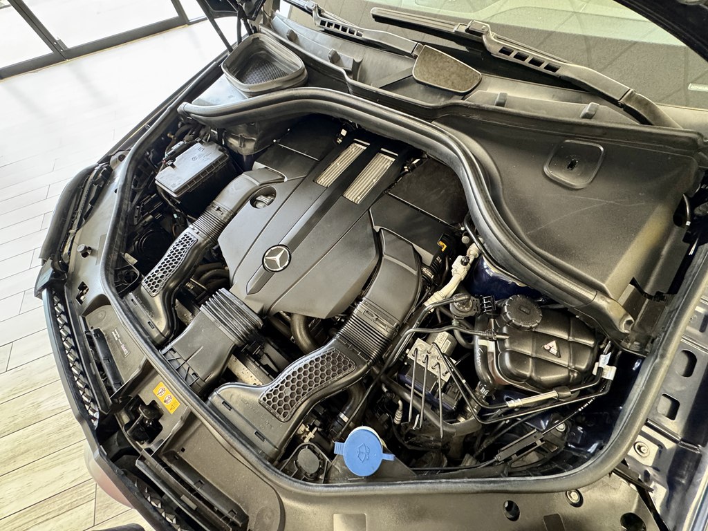 Photo 18 of this MERCEDES-BENZ GLS