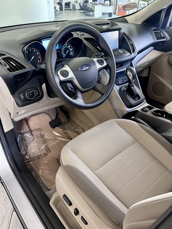 Photo 12 of this FORD ESCAPE