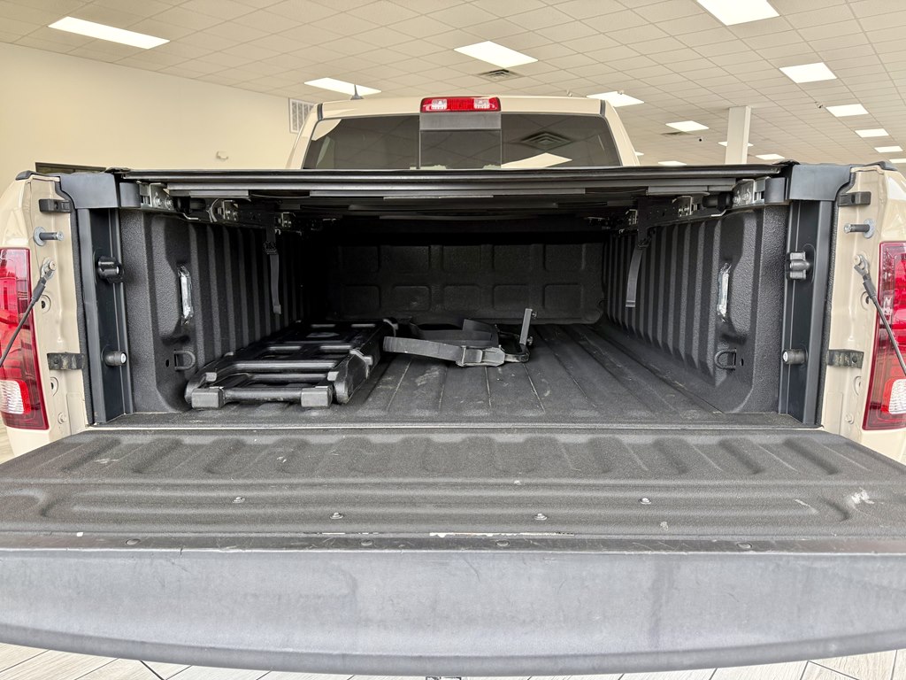 Photo 9 of this RAM 1500