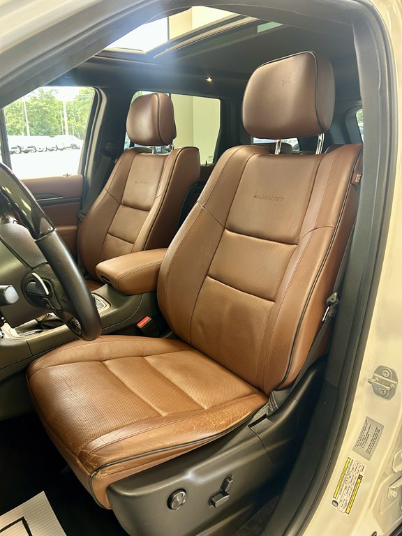 Photo 14 of this JEEP GRAND CHEROKEE