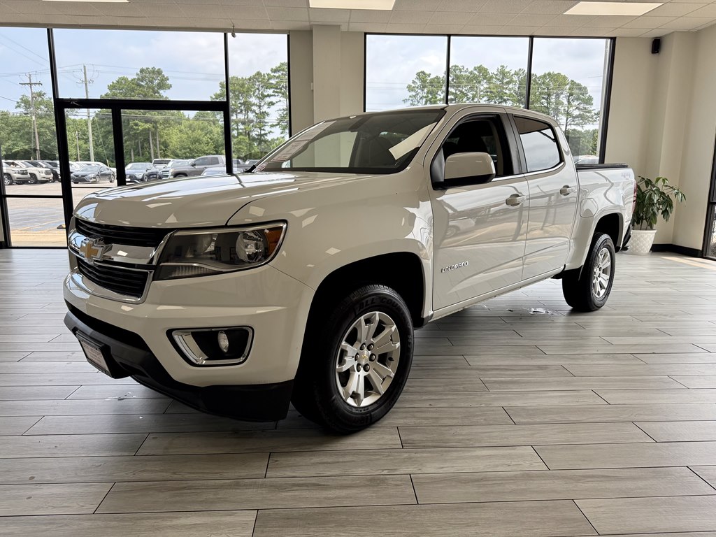 Photo 3 of this CHEVROLET COLORADO