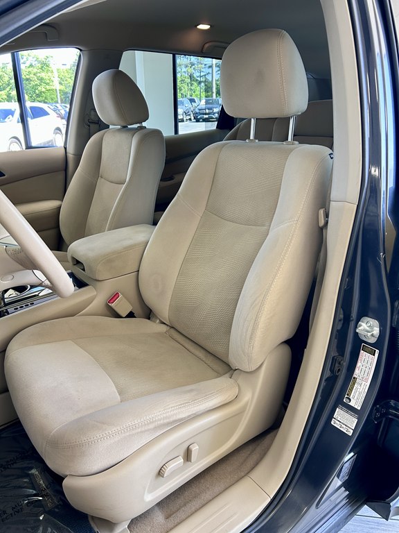Photo 14 of this NISSAN PATHFINDER