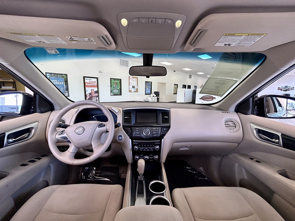 Photo 10 of this NISSAN PATHFINDER