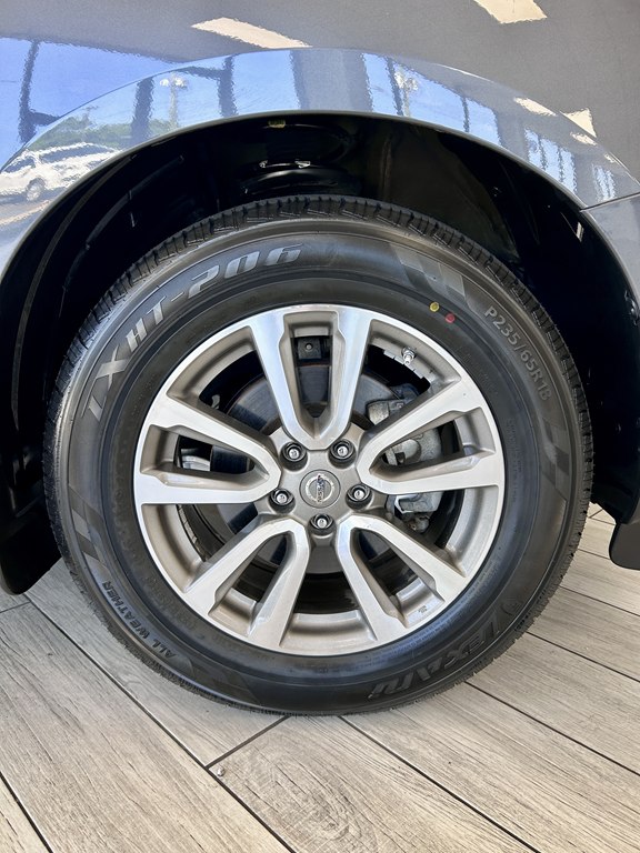 Photo 20 of this NISSAN PATHFINDER