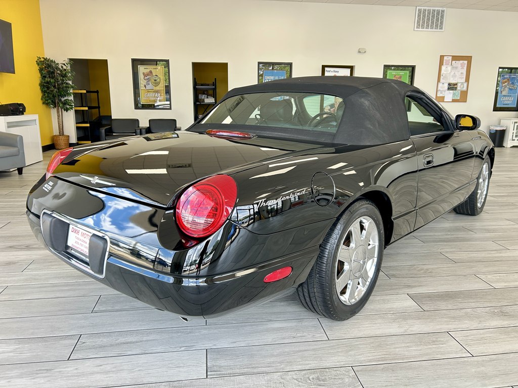 Photo 6 of this FORD THUNDERBIRD
