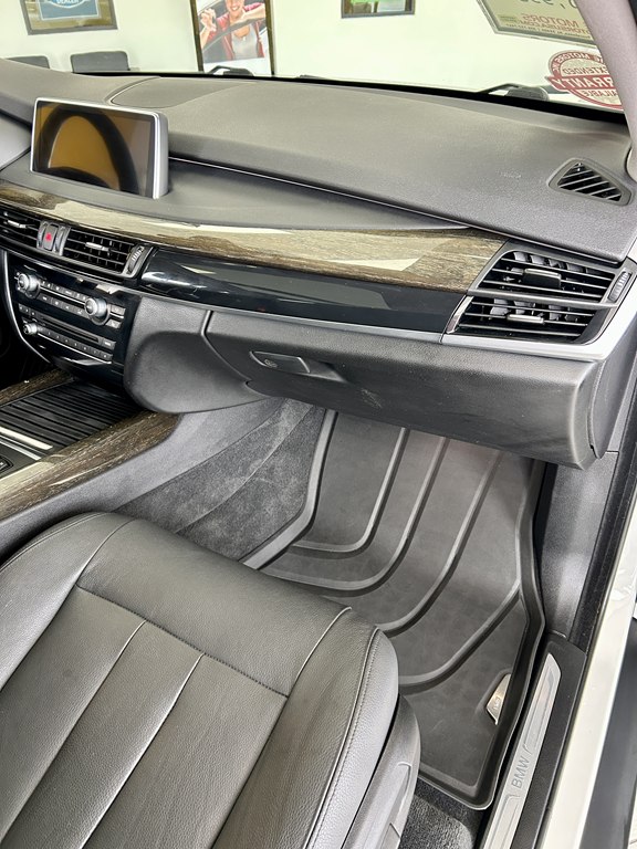 Photo 12 of this BMW X5