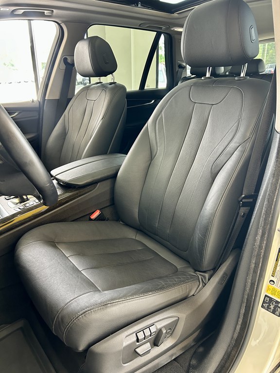 Photo 14 of this BMW X5