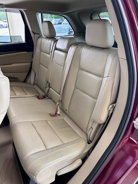 Photo 17 of this JEEP GRAND CHEROKEE