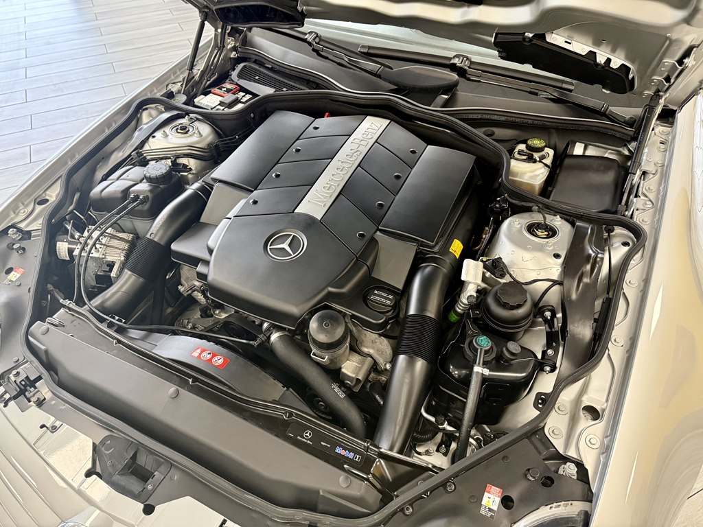 Photo 16 of this MERCEDES-BENZ SL