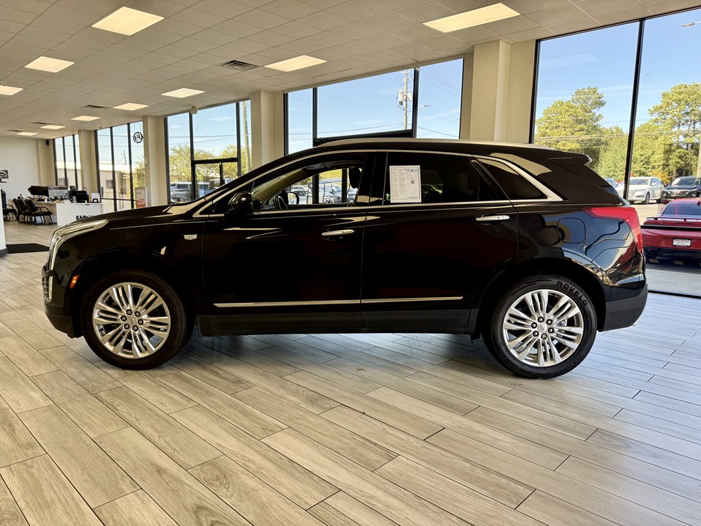 Photo 4 of this CADILLAC XT5