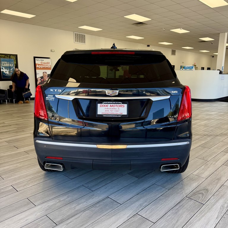 Photo 8 of this CADILLAC XT5