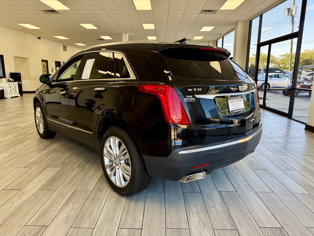 Photo 7 of this CADILLAC XT5
