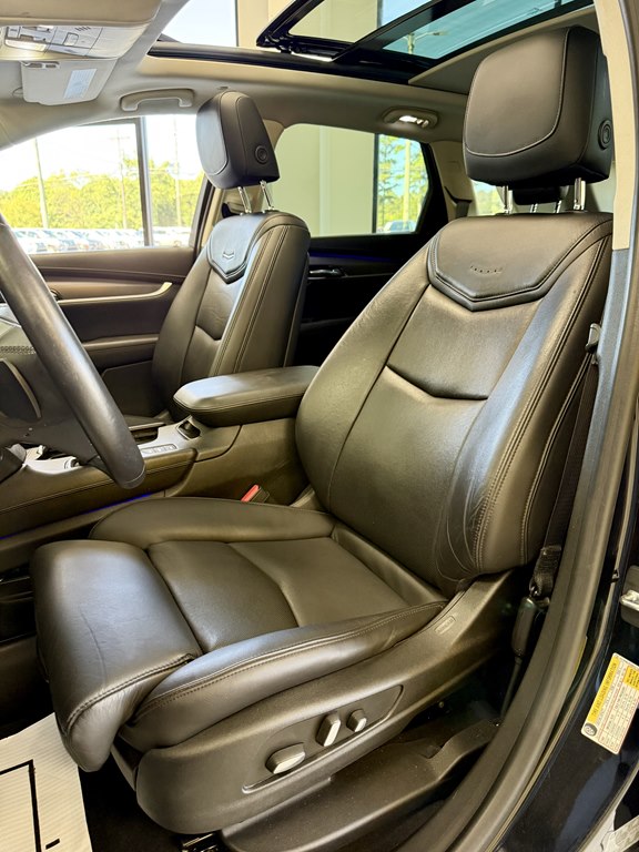 Photo 13 of this CADILLAC XT5