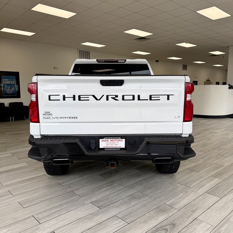 Photo 8 of this CHEVROLET SILVERADO