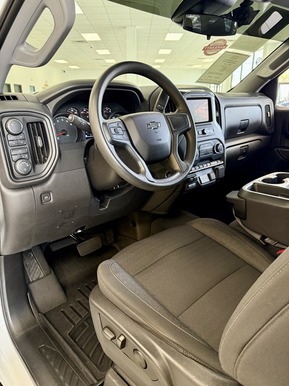 Photo 13 of this CHEVROLET SILVERADO 1500