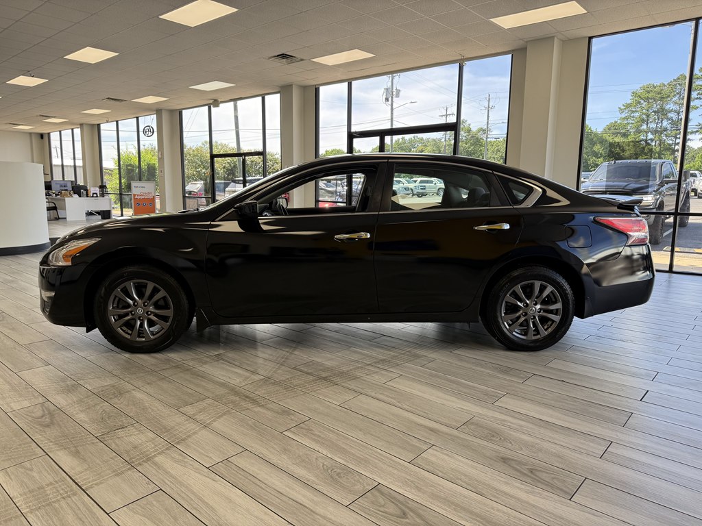 Photo 4 of this NISSAN ALTIMA