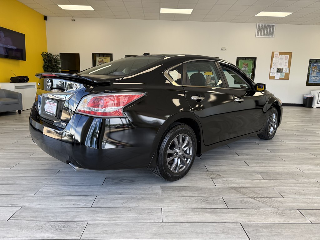 Photo 6 of this NISSAN ALTIMA