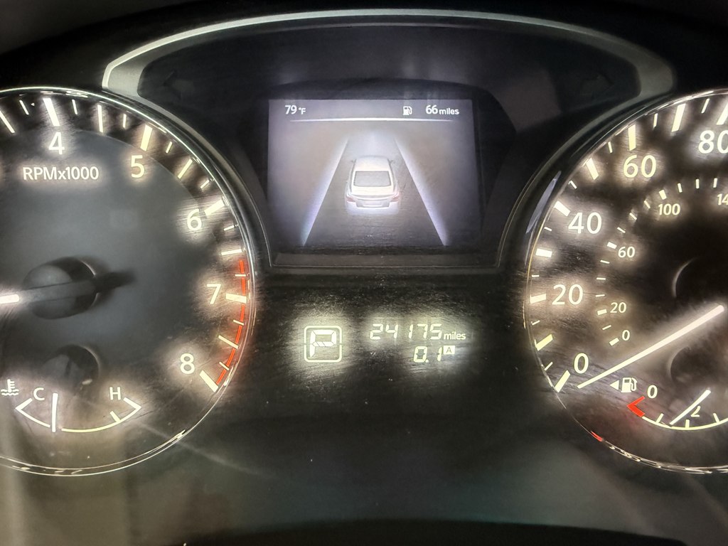 Photo 19 of this NISSAN ALTIMA